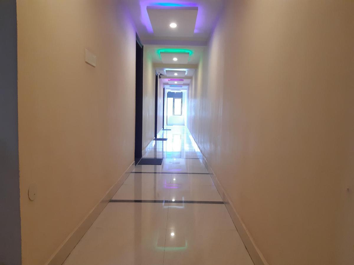 Cnr Residency Hotel Madanapalle Exterior foto